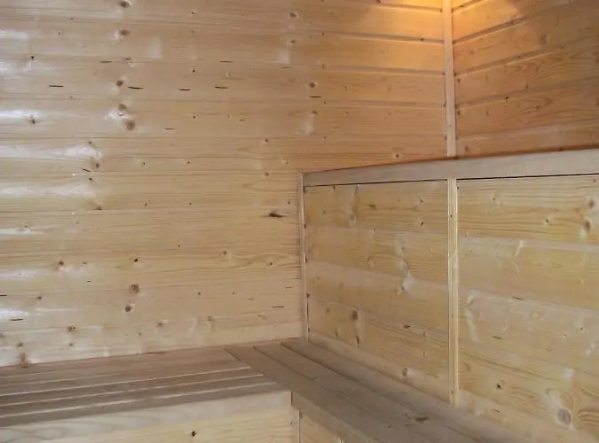 ゲストハウス Na Skwerku Stronie Śląskie